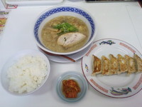 「餃子定食　８８０円」@中華飯麺 万両力石 浜大津店の写真