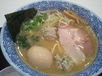 「特製濃厚魚介らーめん￥900」@麺屋 一燈 ラゾーナ川崎店の写真