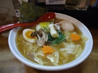 「『鶏ワンタンそば+味玉(￥890+100)』」@めん屋 平右衛門の写真