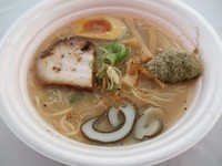 「富山シロエビらーめん」@東京ラーメンショー 2012の写真