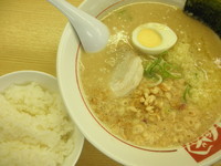 「こくみそラーメン+ライス　「780円+無料」」@くるまやラーメン 越谷大沢店の写真