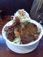 「雷醤味噌ﾗｰﾒﾝ 麺大盛りヤサイ少し大盛りニンニク」@喝力屋の写真