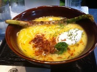 「白（鶏白湯そば）大盛り無料　840円」@麺巧 潮の写真