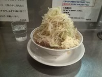 「ラーメン野菜マシニンニク」@らーめん大 池袋店の写真