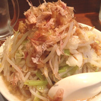 「ラーメン (ヤサイ、アブラ)」@ラーメン・つけ麺 笑福 西本町店の写真