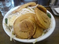 「雷そば　中　豚３枚増し」@雷 北松戸本店の写真