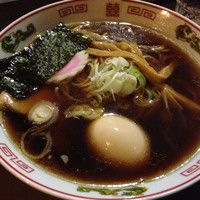 「醤油らーめん」@屋台ラーメン 支那そば つくもの写真