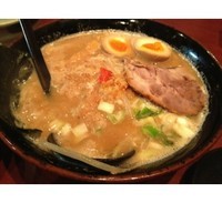 「白味噌味付け卵ラーメン：880円」@北海道らーめん奥原流 久楽 本店の写真
