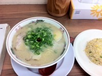 「チャーハンセット（小）¥730」@虎と龍 飾磨店の写真