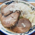ラーメン（大盛、野菜多め）＋チャーシュー1枚