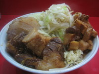 「小ラーメン＋小豚＋レア豚ほぐし　６５０円＋１５０円＋１００円」@麺屋 桐龍の写真