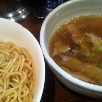 「つけ麺熱盛り¥700円➕中盛り(増額なし)」@麺家 彩華 池上店の写真