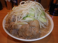 「小ラーメン・豚入り（８５０円）」@ラーメン二郎 八王子野猿街道店2の写真