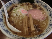 「中華そば（700円）＋大盛り（100円）」@煮干中華そば 鈴蘭 新宿店の写真