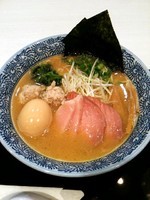 「特製濃厚魚介らーめん」@麺屋 一燈 ラゾーナ川崎店の写真