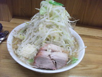 「小ラーメン（ヤサイ・ニンニク）」@ラーメン二郎 赤羽店の写真