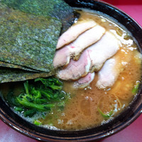 「中盛りチャーシューメン」@杉田家 千葉祐光店の写真