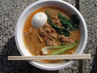 「【セブンカップコラボ】辛みそタンタン麺」@東京ラーメンショー 2012の写真