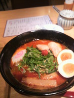 「辛味噌そば950円+味玉（ｸｰﾎﾟﾝ）」@恵比寿若どりの写真