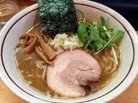 「濃厚魚介豚骨らーめん（７００円）」@麺屋 くおんの写真