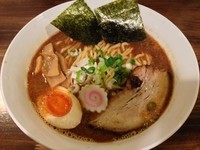 「鳥魚介系ラー麺（中太麺）750円＋大盛120円」@麺家 いなほの写真