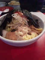 「５２６正油ラーメン 豚増し ニンニクアブラ ９００円」@らーめん こじろう 526の写真