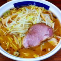 「醤油ラーメン 特盛(2玉)+¥100」@山手ラーメンの写真