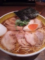 「三年熟成醤油らーめん」@いちばんやの写真