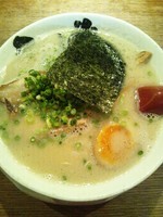 「とんこつ全部のせ」@博多ラーメン 鶴亀堂 緑神の倉店の写真