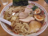 「ワンタンメン味玉入り￥900」@白河手打中華 賀乃屋の写真