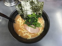 「豚骨醤油ラーメン(680円)」@らーめん家 せんだい 川崎稲田堤店の写真