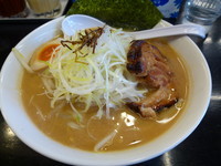 「味噌ラーメン（大盛り）¥500+¥100」@北海道らーめん小林屋 茅ヶ崎店の写真