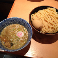 「つけ麺+味玉950円」@六厘舎の写真