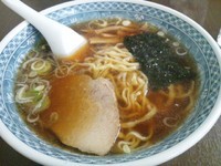 「醤油ラーメン６５０円」@らーめん酒房 平八朗の写真