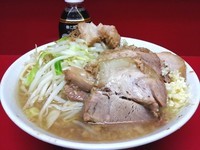 「小豚 ￥750 ニンニク」@ラーメン二郎 西台駅前店の写真