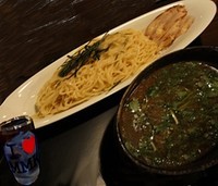 「【醤油つけ麺】 （小） 700円 1玉 200g」@もちもちの木 新宿店の写真