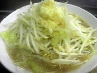 「ポン酢　麺少なめ、にんにく　800円」@凛 大井町店の写真