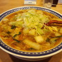 彩華ラーメン（大・白ネギトッピング）