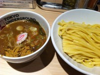 「つけめん（濃厚）Ｍ（300g）」@TOKYO UNDER GROUND RAMEN 頑者の写真