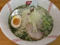 「塩(しそ入り)らーめん (750円)」@らーめん 弥七の写真