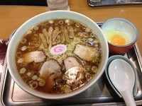 「中華麺生玉子つき」@永福町大勝軒の写真