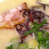 「ラーメン+ライス+替え玉」@博多らーめん 虎の写真