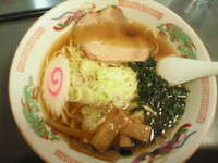 「ラーメン 500円」@桃太楼の写真