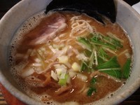 「（限定）濃厚鶏白湯（720円）」@秋刀魚中華そば 生粋の写真