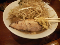 「ねぎラーメン＋味玉」@麺屋 御神本の写真