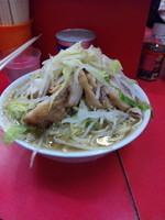 「ぶたラーメン ヤサイニンニク ７００円」@ラーメン二郎 三田本店の写真