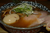 「ラーメン（200ｇ）味玉　790円」@らーめん マル汁屋の写真