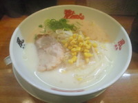 「塩とんこつラーメン(６００円)+替え玉２玉」@博多風龍 秋葉原2号店の写真