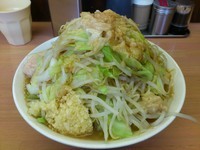「ラーメン　全マシ　700円」@魔人豚の写真