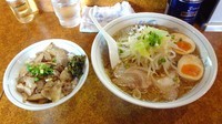 「サービスランチB（700円）＋煮玉子（100円）太麺ニンニク」@ラーメン 吉野の写真